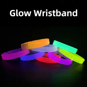 Colorful Glow Bracelets Sticks Glow In The Dark Plastic Party Favors Neon Props For Concert Event Night Celebration