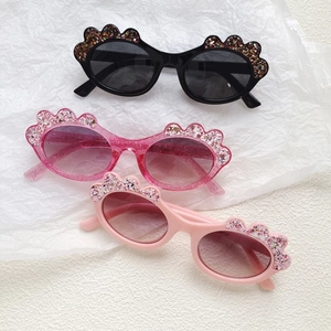 Kids oval glitter sunglasses in black, magenta and light pink colors for outdoor style