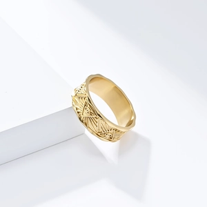Vintage Eye of Horus titanium steel gold ring with bohemian style embossed textures