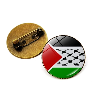 Round Palestine flag brooch pin with Keffiyeh pattern and bronze metal base