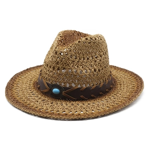 Cappello da cowboy in paglia intrecciata con cinturino in pelle e pietra turchese
