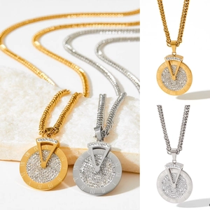 Collier Longue Chaîne Pull En Acier Inoxydable Pendentif Cadran Horloge Chiffres Romains Strass