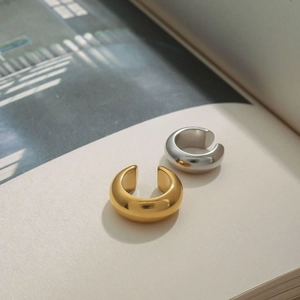 Bagues d'oreilles minimalistes en acier inoxydable or 18K et argent, finition polie