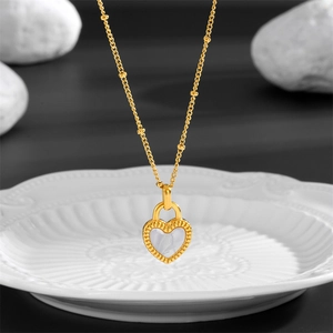 Titanium Steel Heart Butterfly Pendant Necklace Shell Inlay Gold Plated Simple Fashion Jewelry Women