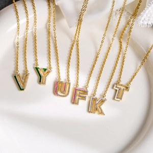 Gold Plated Copper Enamel Alphabet Necklace For Women Elegant Rhinestone Inlaid Letter Pendant Necklace Fashion Jewelry