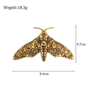Vintage bronze moth brooch pin for suits with size 8.4x4.7cm and weight 18.3g specs
