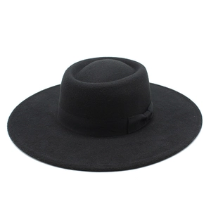 Classic black wool felt fedora with 9.5cm wide brim and matching ribbon for men and women