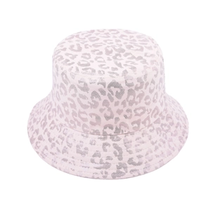 Cappello da pescatore da donna con stampa leopardata rosa e argento in tessuto denso
