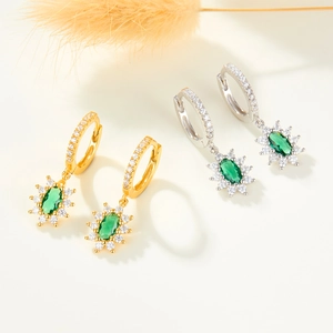 925 silver vintage earrings with green zircon and surrounding white diamonds