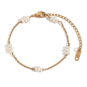 Bracelet en acier inoxydable plaqué or 18K avec perles d'eau douce blanches naturelles