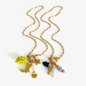 Waterproof 18K gold titanium steel necklace with blueberry and pearl charms in boho style