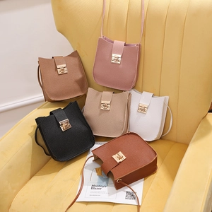 Sac Bandoulière pour Femme en Cuir PU Grainé Litchi Avec Verrouillage en Métal Doré Petit Sac Carré de Mode