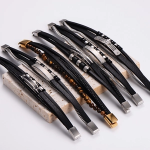 Mehrlagige Lederarmbänder für Herren mit Edelstahlelementen und Tigerauge-Perlen