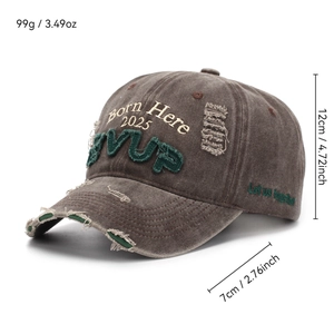 Casquette vintage délavée avec broderie 2025 et lettres VUP en chenille verte sur front
