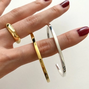 Minimalist S925 sterling silver 3mm square line bangles and golden ring on wrist