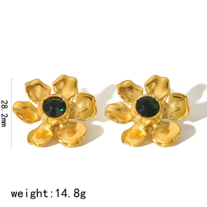 Golden flower earrings with green gemstone center and 28.2mm height dimension