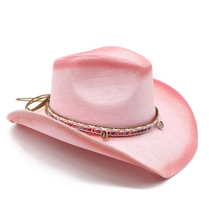Rosa Stroh-Cowboyhut mit民族-Webband, Muschel-Anhängern und Farbverlauf-Design