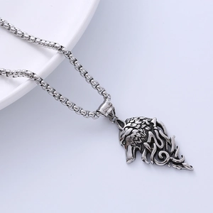 Retro punk wolf head pendant with square box chain in vintage silver stainless steel