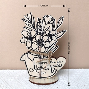 Detail of wooden Mother's Day flower pot ornament with size dimensions 13cm by 19.5cm