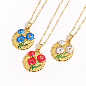 Colliers vintage dorés avec pendentifs tulipes en émail bleu, rouge et blanc