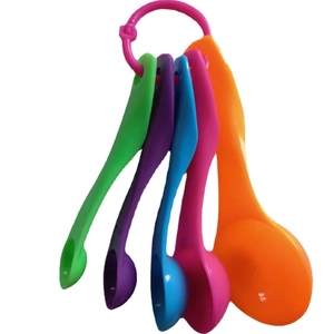 Set of 5 colorful plastic measuring spoons with dual scales for kitchen baking needs