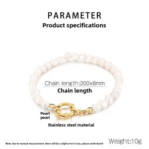 Vue détaillée du bracelet perles irrégulières 200mm avec fermoir en acier doré à l'or 18K