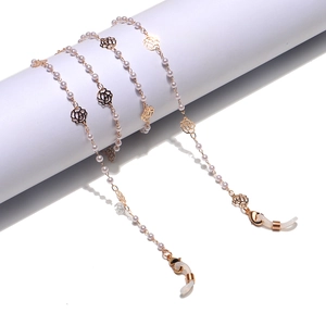 Elegante Brillenkette Goldene Legierung Hohle Rose Kunstperle Brillenhalter Rutschfest Handgemacht Mode Für Damen