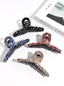 Shiny rhinestone and pearl hair claw clips, fashion cross-border hot selling versatile hair accessories.