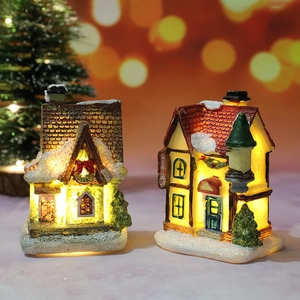 Lot de 2 maisons de village de Noël en résine lumineuse avec neige et lumières LED chaudes