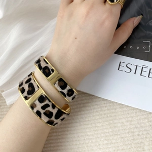 Fashionable leopard print open cuff bracelet set with golden metal trim for women