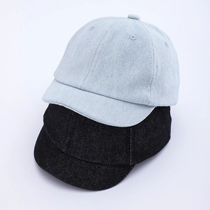 Short brim vintage denim baseball caps for babies in light blue and black colors