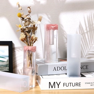 DIY silicone resin molds for rectangular and cylindrical flower vases with dried flowers