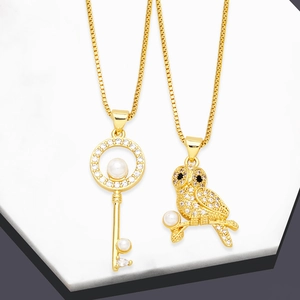 Collar Con Colgante Cobre Bañado En Oro 18K Forma Búho Llave Circonita Perla Artificial Joyería Para Mujer Cadena Box