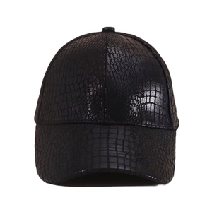 Casquette de baseball noire à la mode avec similicuir crocodile pour se protéger