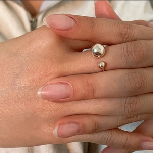 Minimalist S925 sterling silver open ring with geometric double ball beads on hand