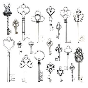 Mixed Antique Silver Bronze Key Charms For DIY Jewelry Making Zinc Alloy Retro Key Pendants For Necklaces Bracelets Steampunk Crafts Accessories