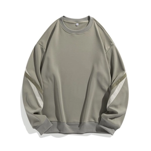 Sweat à col rond décontracté gris-vert avec des empiècements rayés sur les manches