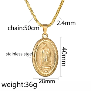Collar de acero inoxidable dorado con colgante ovalado de Nuestra Señora Guadalupe