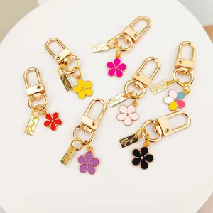 Flower Keychain Metal Floral Bag Charm Pendant Enamel Cute Korean Ins Style For Women Purse Accessories
