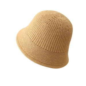 Cappello a secchiello in maglia kaki da donna in lana testurizzata per l'autunno e l'inverno