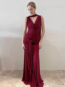 Elegant burgundy backless halter midi dress with mesh patchwork and slimming bandage design