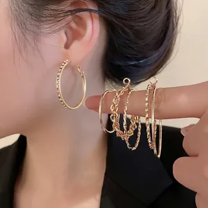 Ensemble de boucles d'oreilles créoles dorées avec cristaux pour un style élégant quotidien