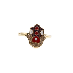 Détail de la bague Hamsa plaquée or avec zircons et motif œil maléfique en émail coloré