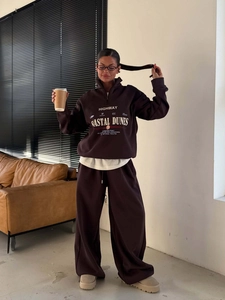 Sweat-Shirt À Demi-Zip Et Pantalon De Jogging Pour Femmes Marron Foncé Imprimé Lettres Rétro Américain Streetwear