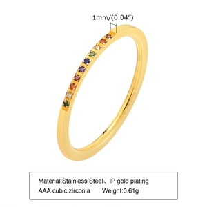 Anello sottile in acciaio inossidabile dorato con zirconi AAA colorati arcobaleno