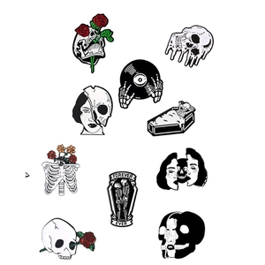 Gothic Enamel Brooch Pin Alloy Skull Rose Coffin Halloween Punk Jewelry Accessory For Clothing Bag Backpack Jacket