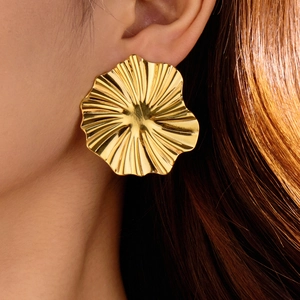 Vintage Irregular Geometric Wavy Stripe Stud Earrings For Women 18K Gold Plated Stainless Steel Petal Ripple Fashion Jewelry