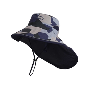Cappello da sole mimetico per bambini con protezione per il collo e tesa larga