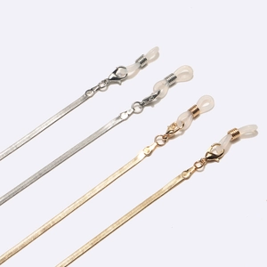 Flat Snake Chain Glasses Strap Metal Non-Slip Sunglasses Chain With Silicone Loops And Lobster Clasps Simple Style