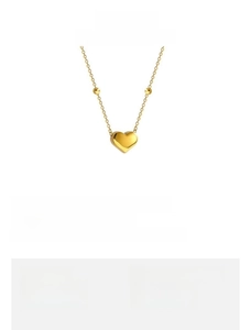 Detailed size specifications for gold heart pendant necklace in titanium steel